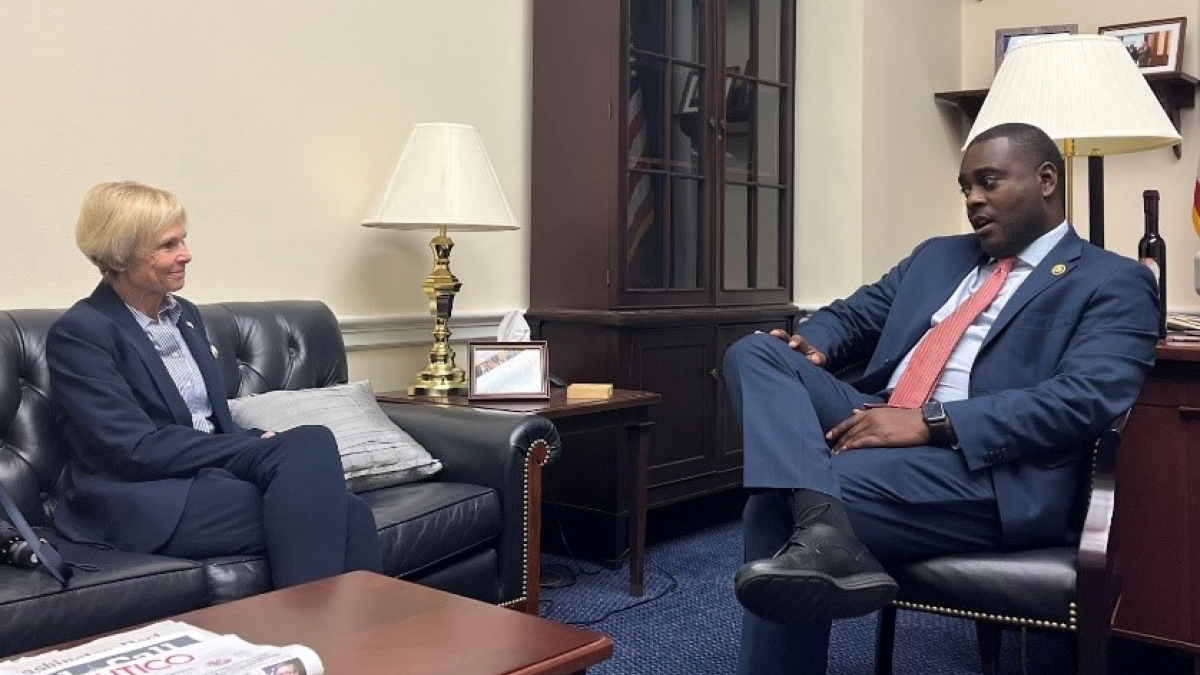 Ms. Brandmeier and Rep. Amo meet before the Joint Meeting of Congress