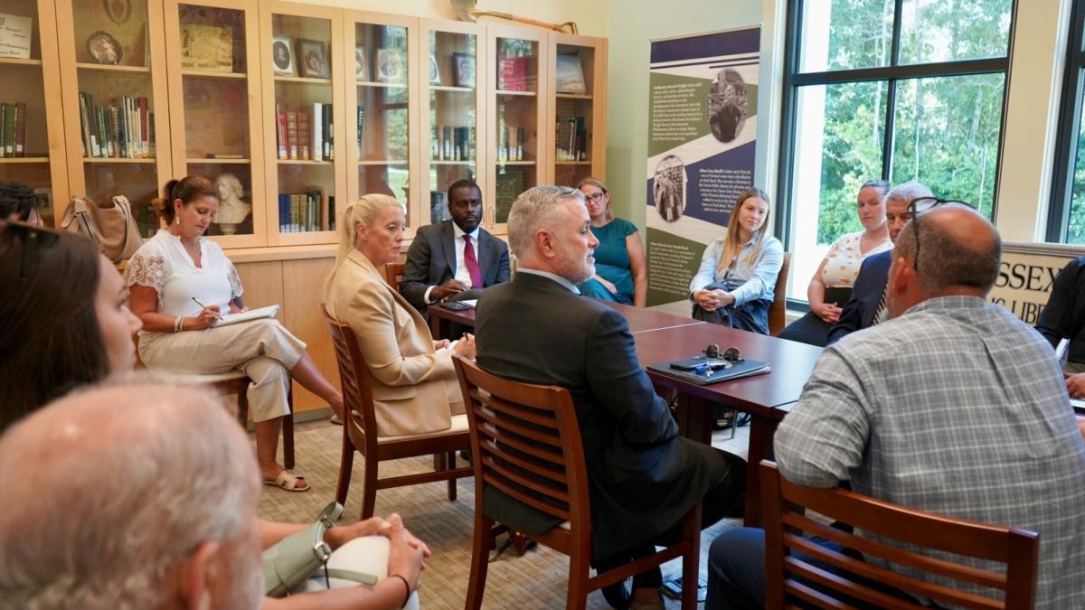 Amo meets with Tiverton residents and local leaders