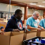 Amo Joined Volunteers and Rhode Islanders Facing Trump’s SNAP Inaction and Republican Health Care Cost Hikes